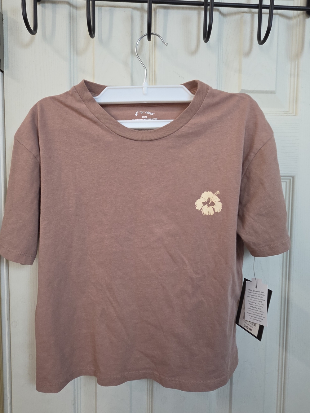 art class Mauve Pink Tee with Cream Hibiscus Graphic #0323